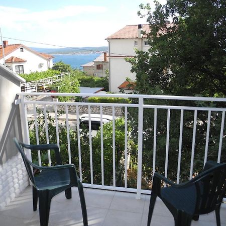 Apartments Nives Crikvenica Buitenkant foto