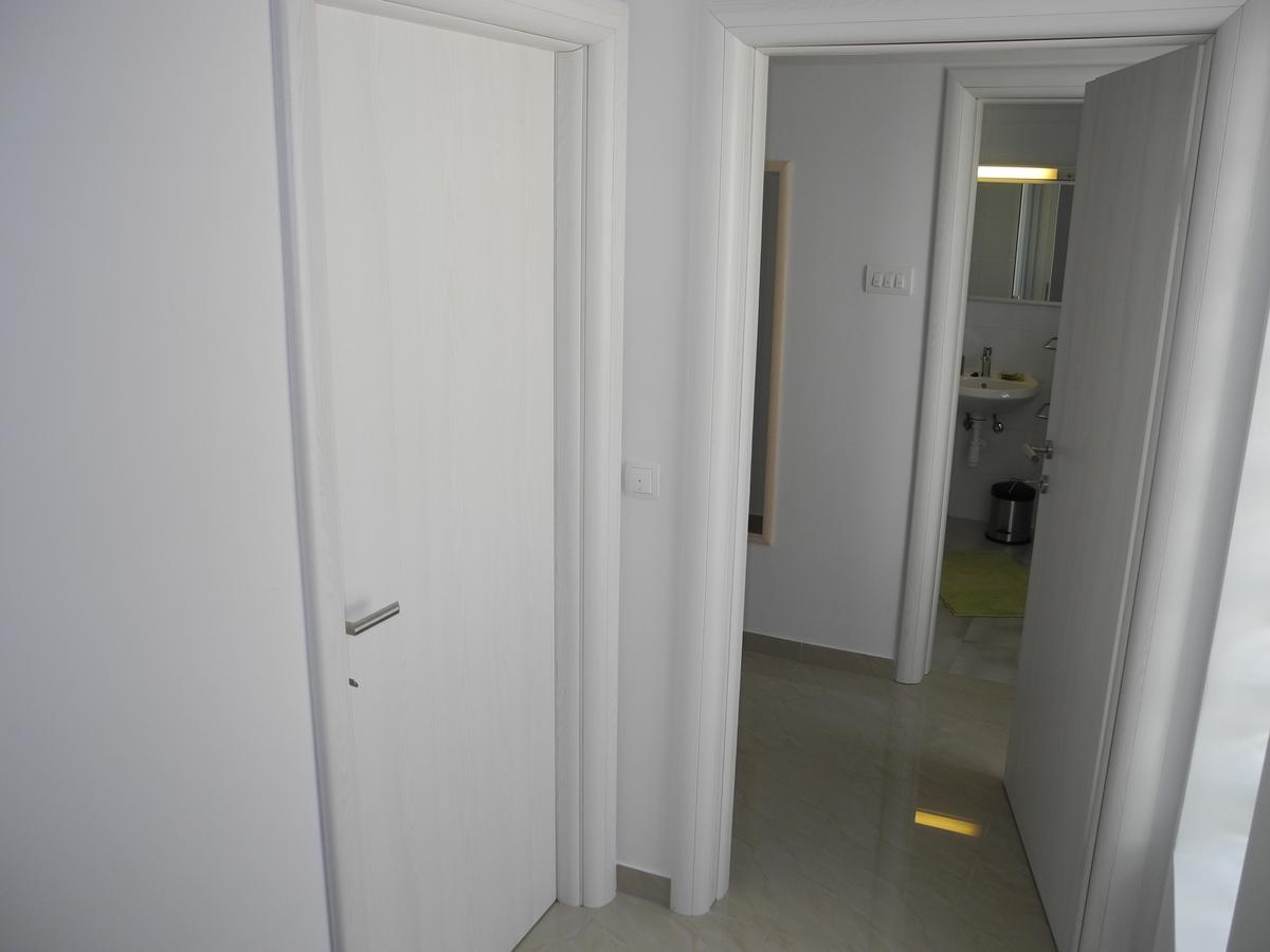 Apartments Nives Crikvenica Buitenkant foto